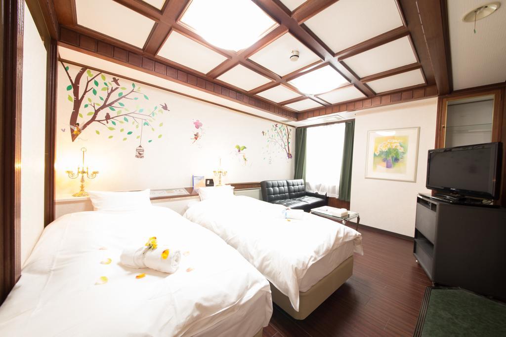 אוסקה Hotel Candy Hall (Adults Only) מראה חיצוני תמונה