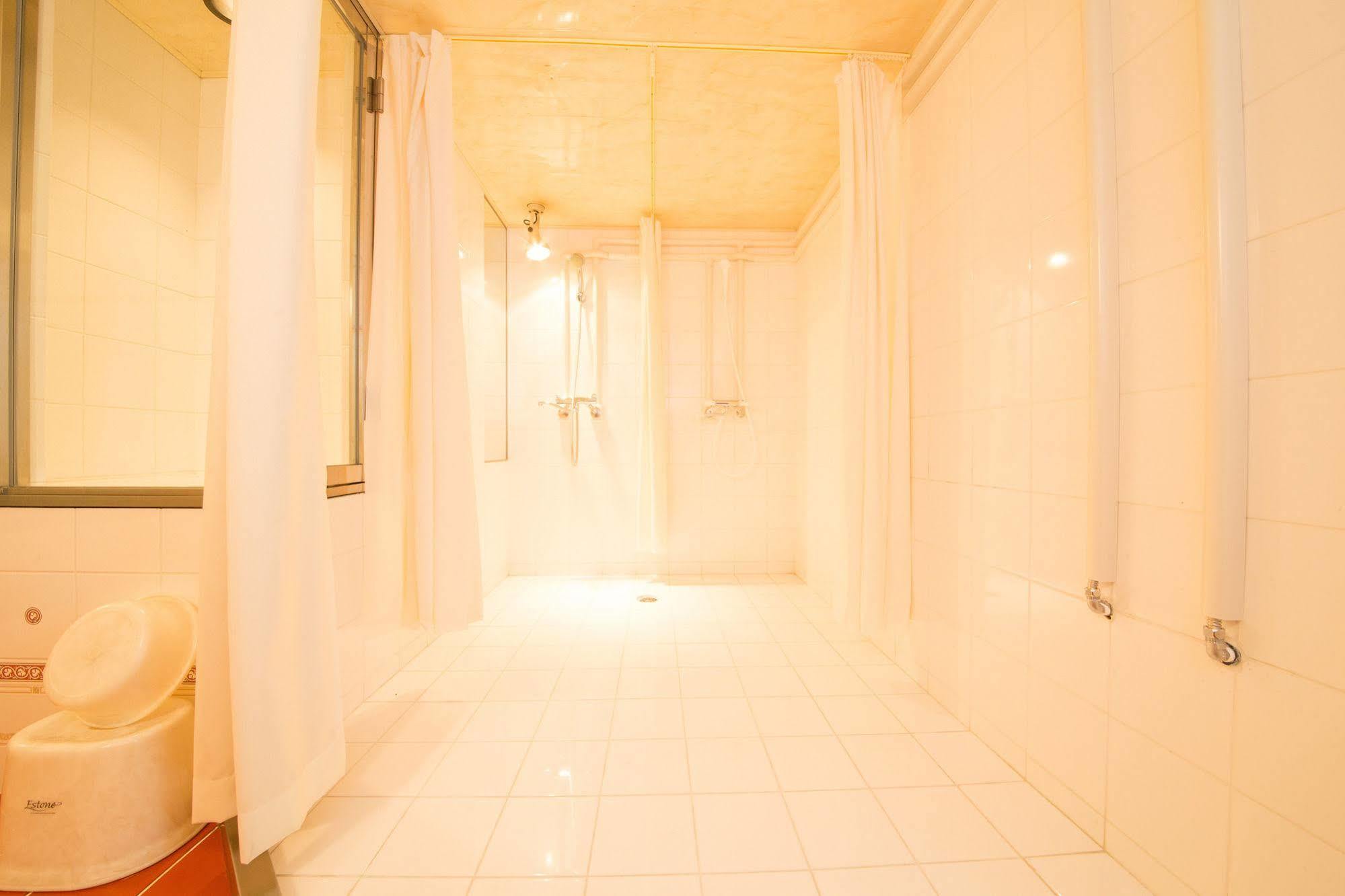אוסקה Hotel Candy Hall (Adults Only) מראה חיצוני תמונה