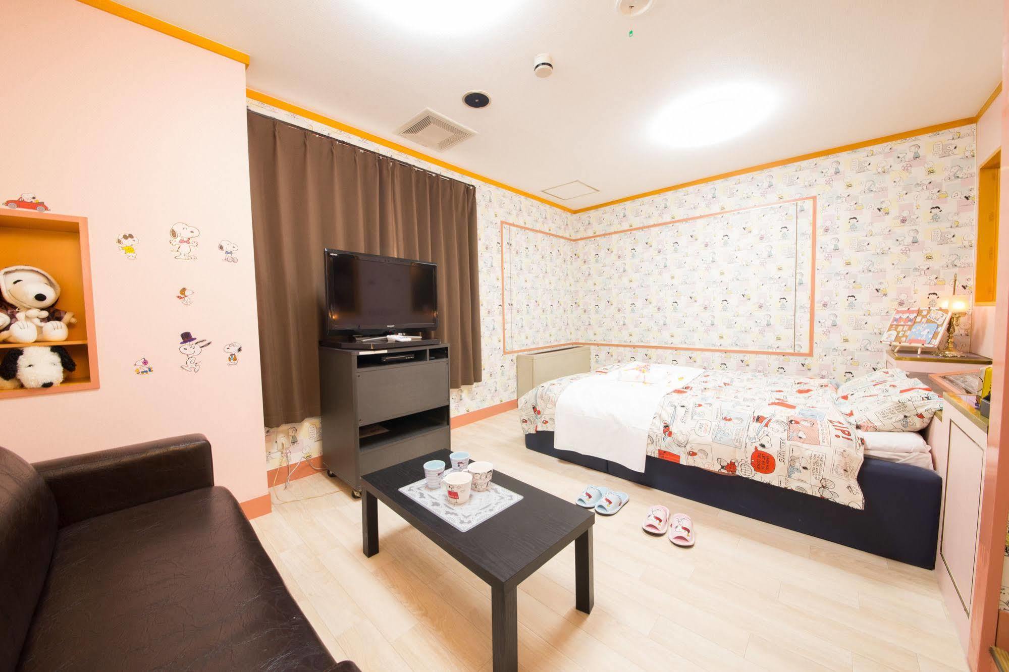 אוסקה Hotel Candy Hall (Adults Only) מראה חיצוני תמונה