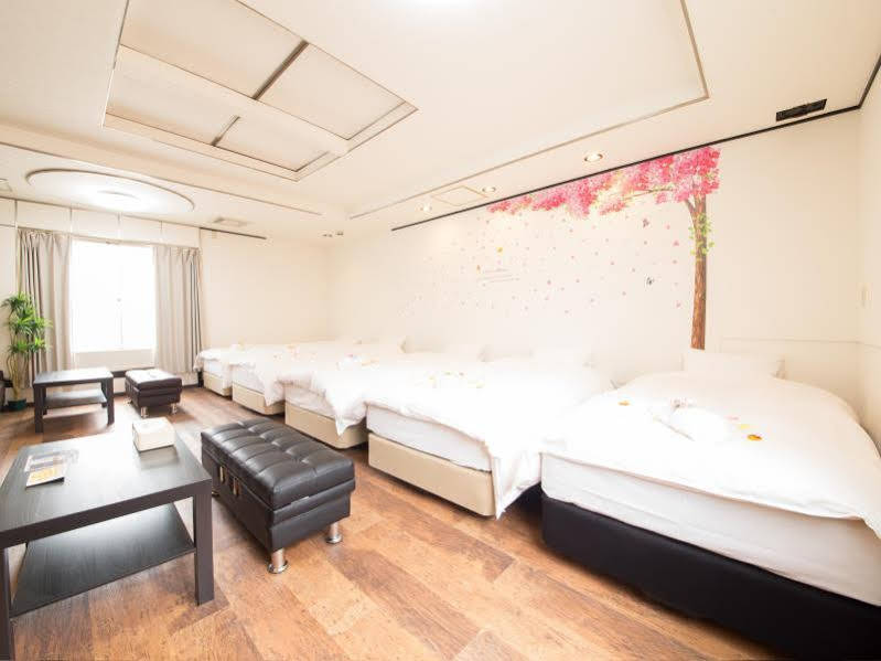 אוסקה Hotel Candy Hall (Adults Only) מראה חיצוני תמונה
